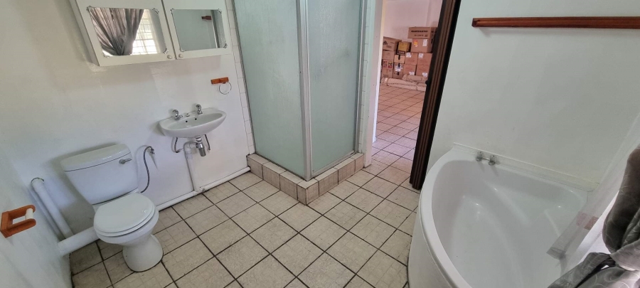 6 Bedroom Property for Sale in Roodewal Free State